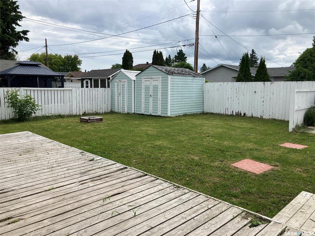 Fourth View of 911 1st Street W, Nipawin, Saskatchewan, S0E 1E0