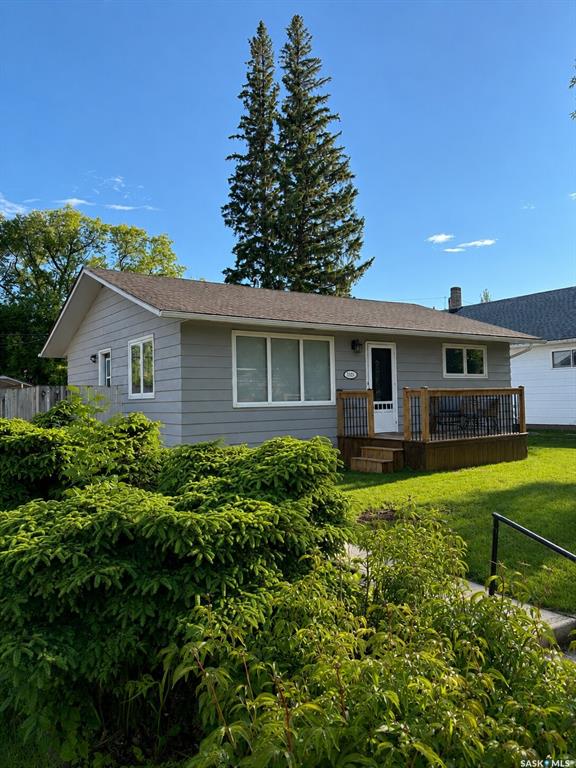 Second View of 3015 5th Street, Rosthern, Saskatchewan, S0K 3R0