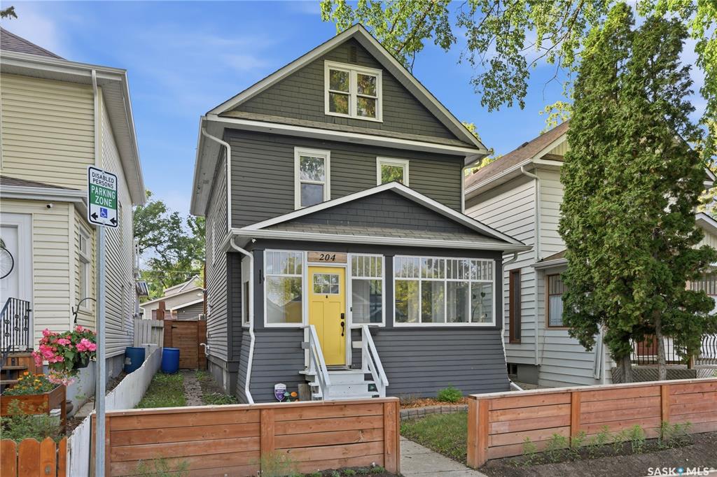 204 26th Street W, SK040199, Saskatchewan,