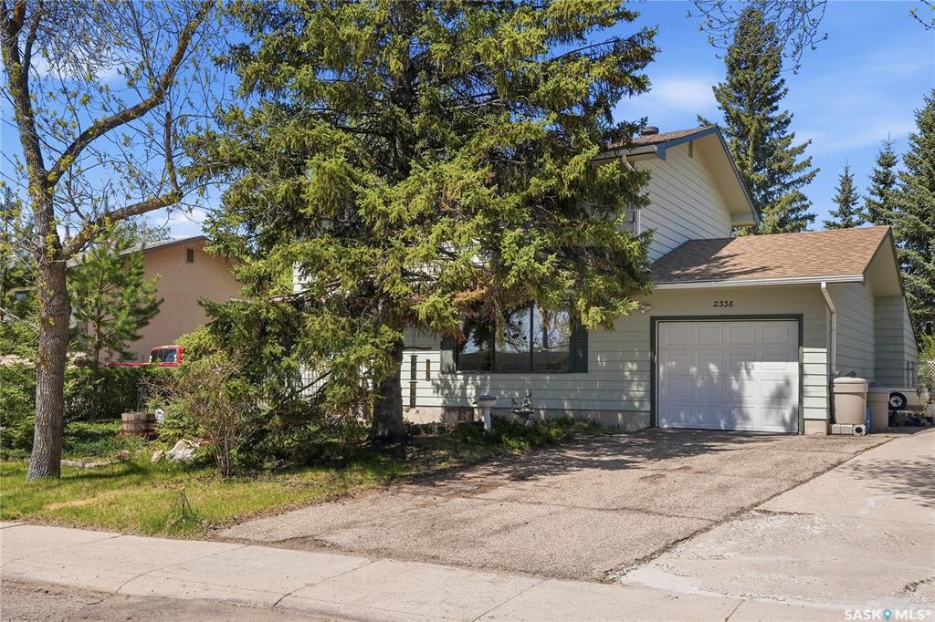 Second View of 2338 Easthill, Eastview SA, Saskatoon, Saskatchewan, S7J 3E5