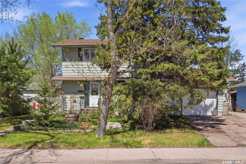 Third View of 2338 Easthill, Eastview SA, Saskatoon, Saskatchewan, S7J 3E5