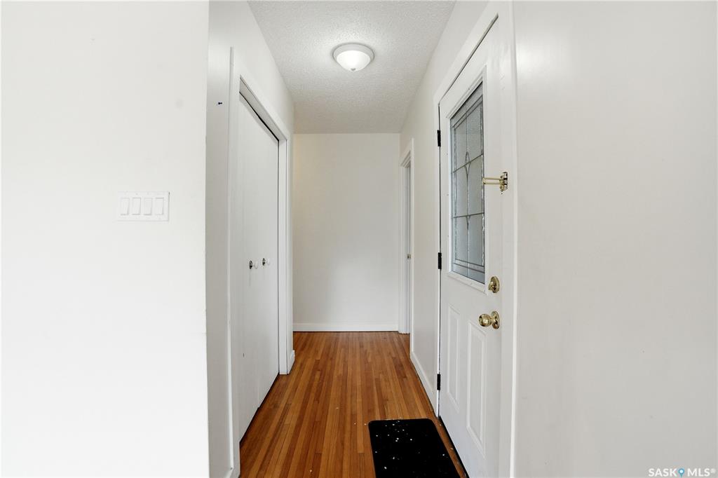 Third View of 1308 Preston Avenue S, Holliston, Saskatoon, Saskatchewan, S7H 2V4