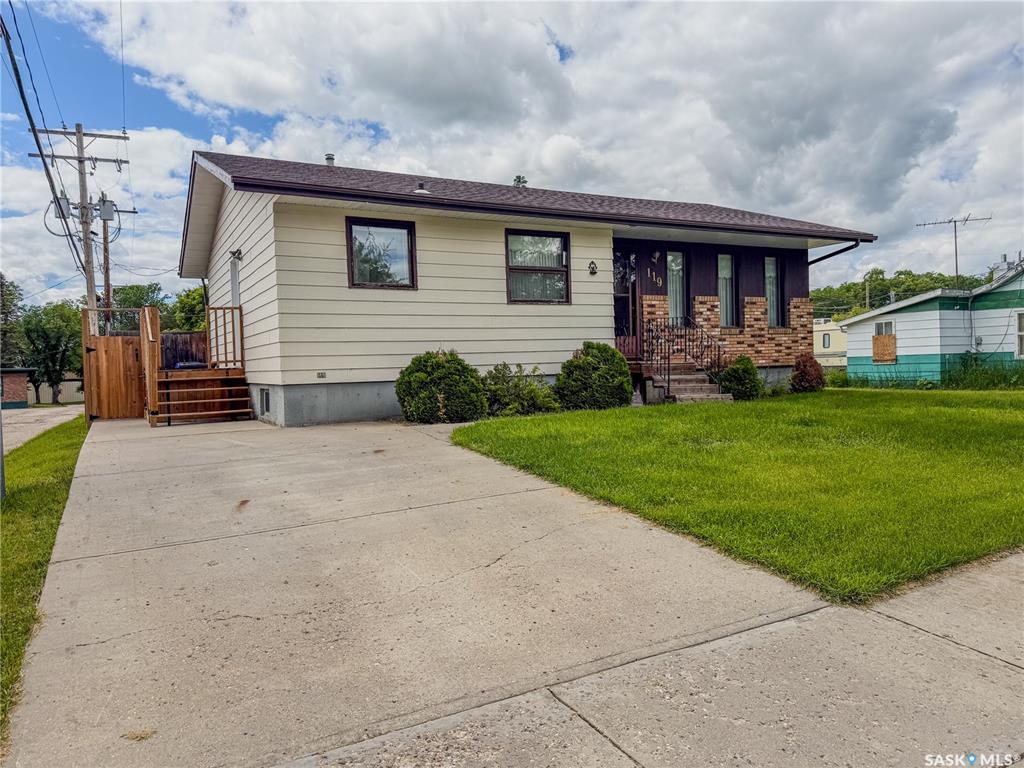 119 Hudson Bay Avenue, SK040206, Saskatchewan,