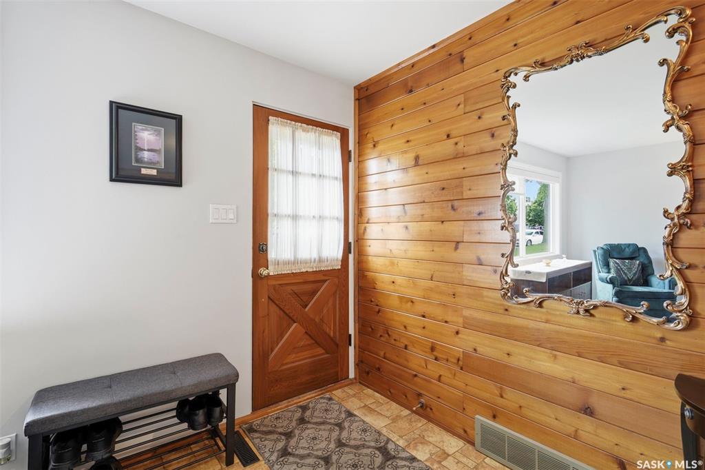 Second View of 2607 Dufferin Avenue, Avalon, Saskatoon, Saskatchewan, S7J 1C7