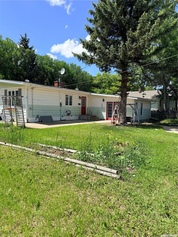 Third View of 706 3rd Street E, Shaunavon, Saskatchewan, S0N 2M0