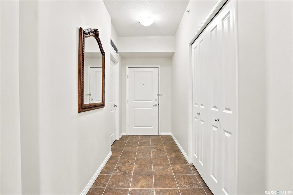 Fourth View of 914 Heritage View #305, Wildwood, Saskatoon, Saskatchewan, S7H 5T1