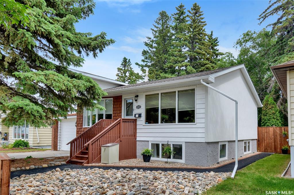 Second View of 510 R Avenue N, Mount Royal SA, Saskatoon, Saskatchewan, S7L 2Z2