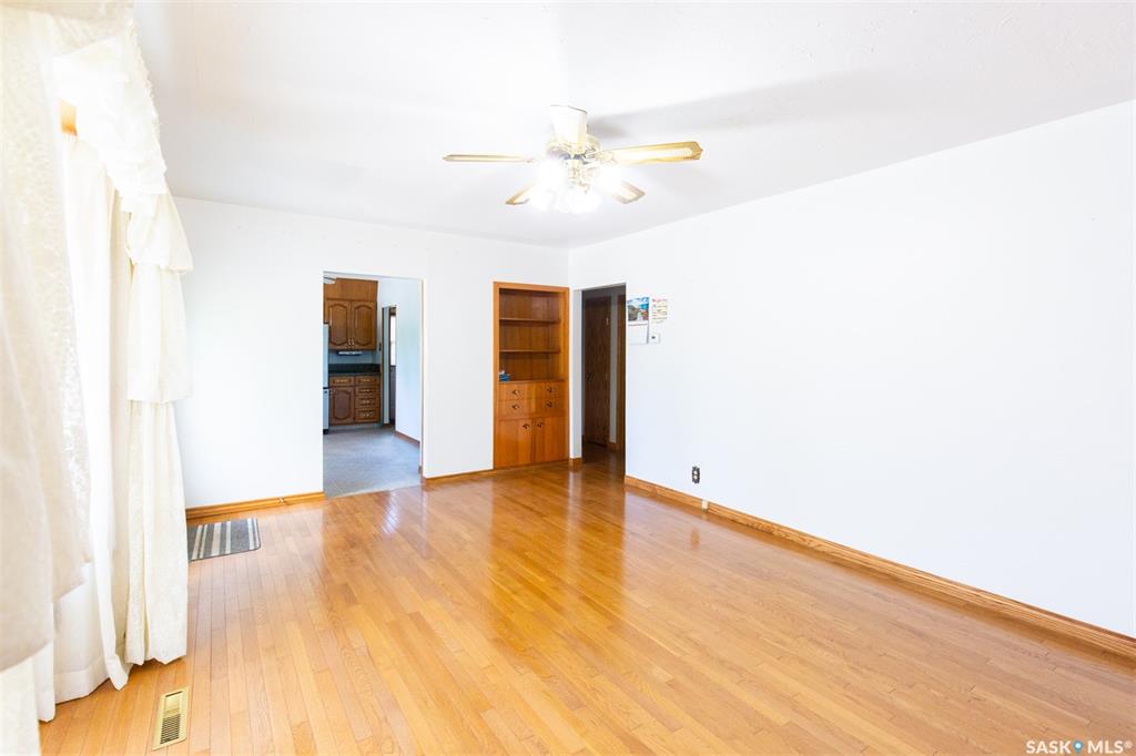 Fifth View of 1135 Caribou Street W, Palliser, Moose Jaw, Saskatchewan, S6H 2L8