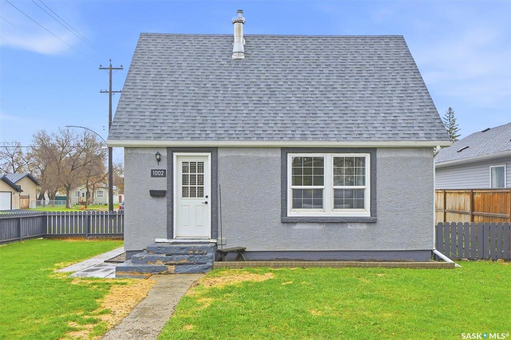 Second View of 1002 O Avenue S, King George, Saskatoon, Saskatchewan, S7M 2T2