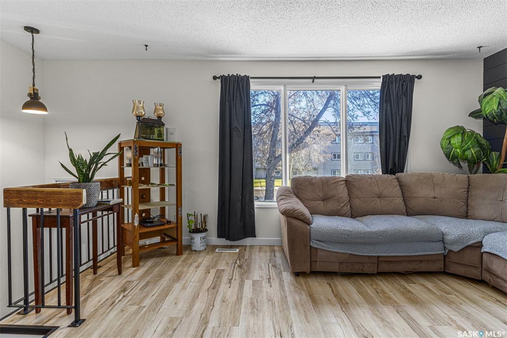 Fourth View of 837 Kingsmere Boulevard, Lakeview SA, Saskatoon, Saskatchewan, S7J 4C4