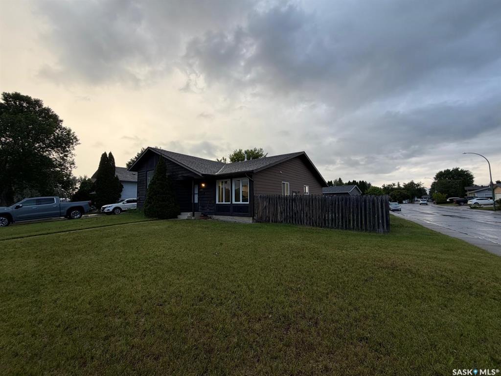 Third View of 1327 Mccormack Road, Parkridge SA, Saskatoon, Saskatchewan, S7M 4Y6