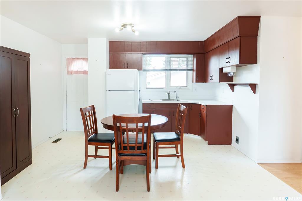 Fifth View of 10 Roberts Place, Mount Royal RG, Regina, Saskatchewan, S4T 6K6