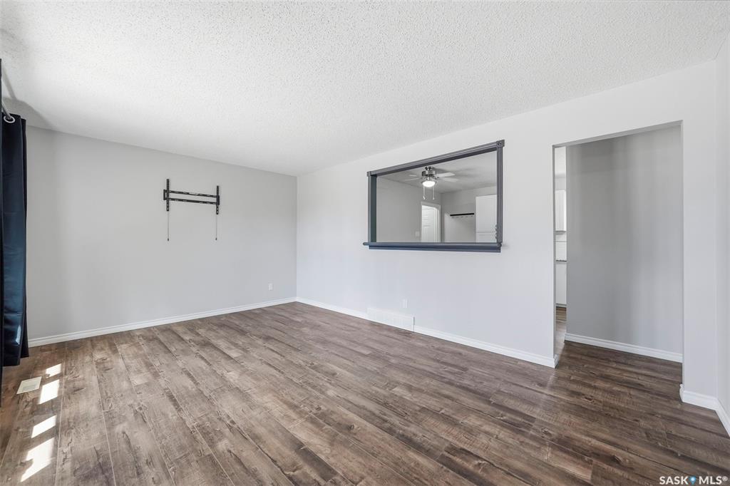 Third View of 106 Sclandens Place, Meadowgreen, Saskatoon, Saskatchewan, S7M 4C4