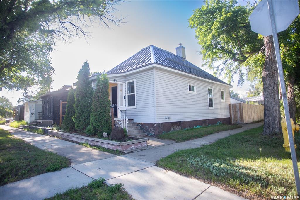 1102 19th Street W, SK040471, Saskatchewan,