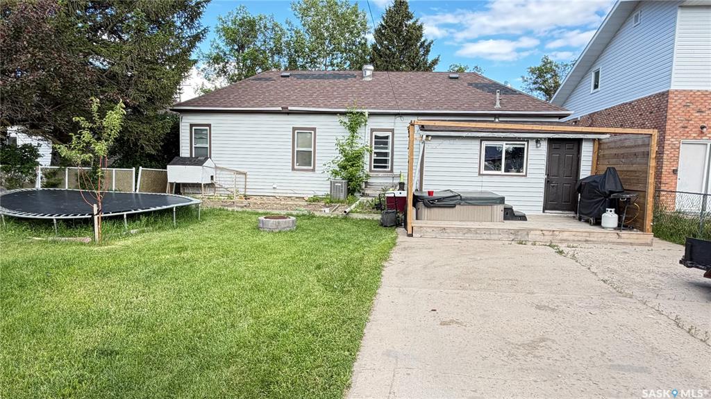 Third View of 103 Walsh Street, Maple Creek, Saskatchewan, S0N 1N0