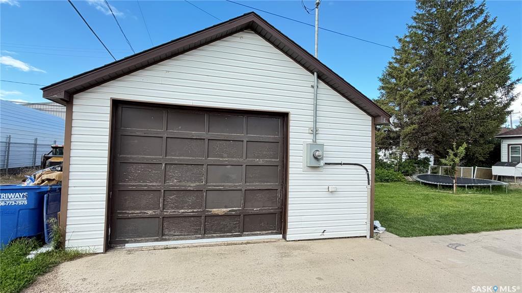 Fifth View of 103 Walsh Street, Maple Creek, Saskatchewan, S0N 1N0