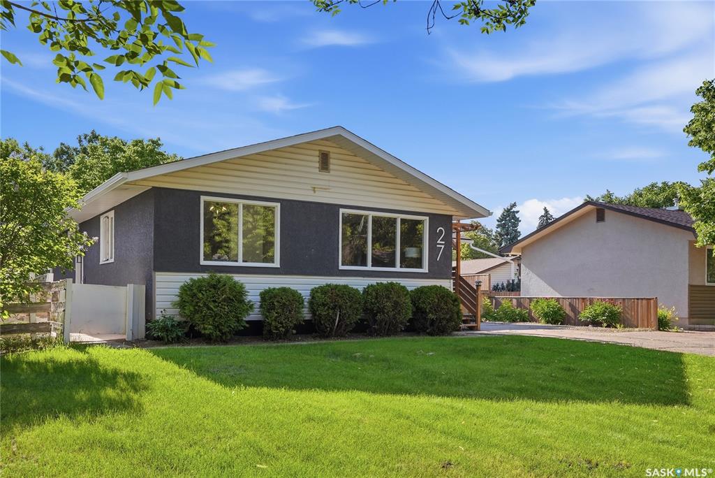 Second View of 27 Walker Crescent, Westview Heights, Saskatoon, Saskatchewan, S7L 4H7