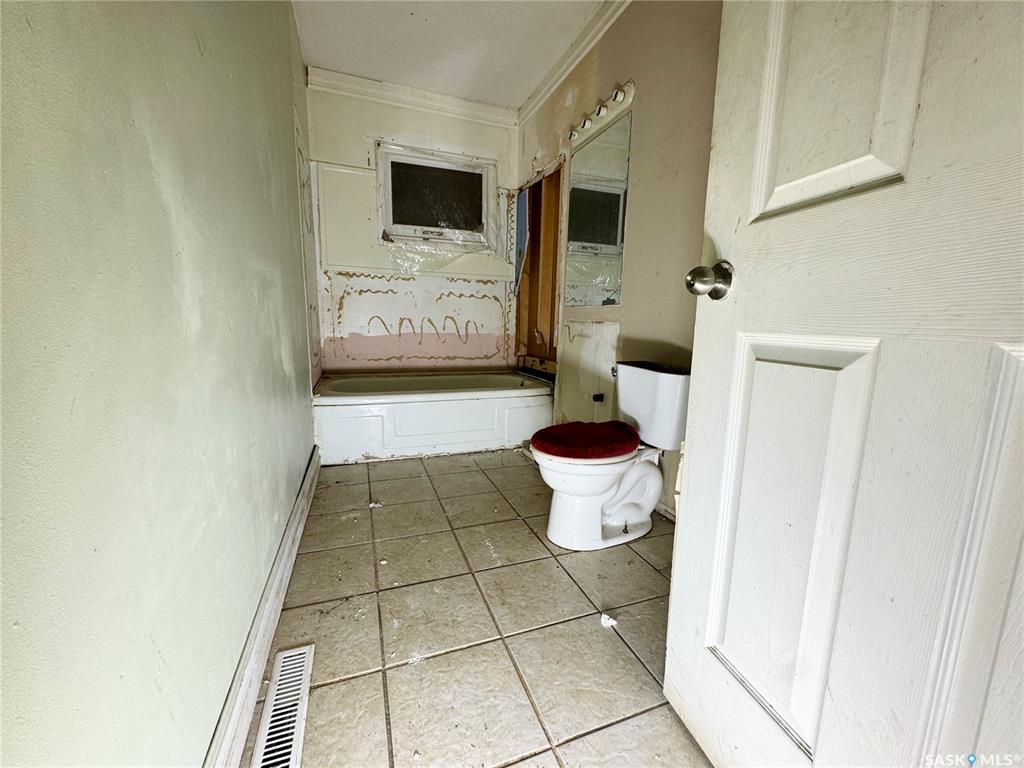 Fifth View of 200 Otter Street, Cut Knife, Saskatchewan, S0M 0N0