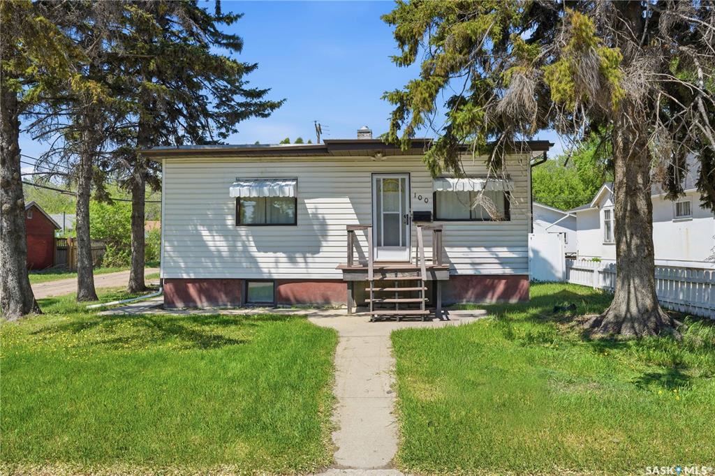 100 Cruise Street, SK040570, Saskatchewan,