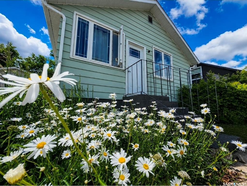 Second View of 619 Atlantic Avenue, Kerrobert, Saskatchewan, S0L 1R0