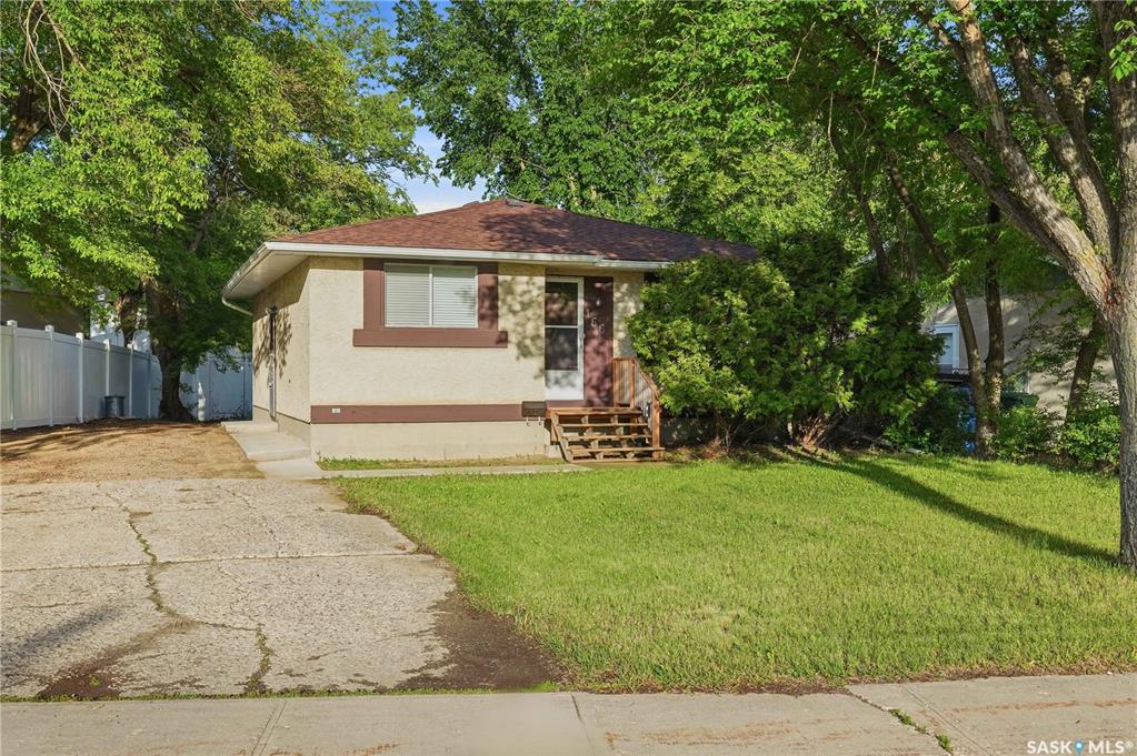 MLS® listing #SK040587 for sale located at 166 Sangster Boulevard