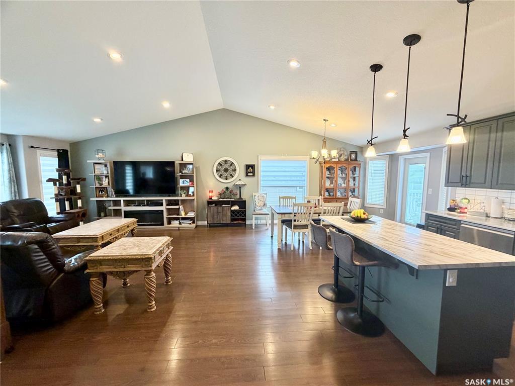 Fifth View of 2326 Buhler Bay, Fairview Heights, North Battleford, Saskatchewan, S9A 1J2