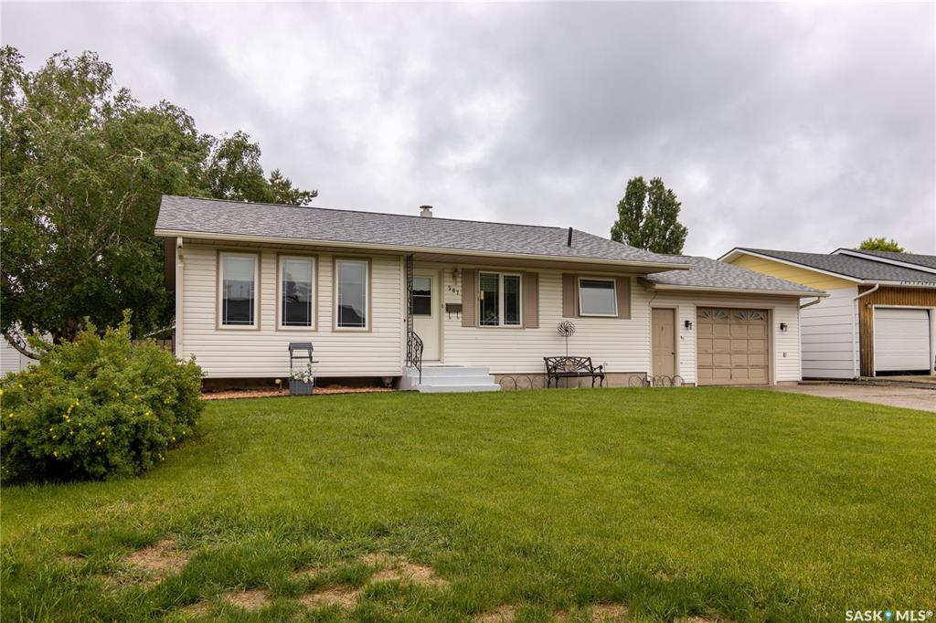 Third View of 507 Dennis Street, Esterhazy, Saskatchewan, S0A 0X0