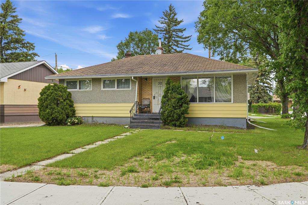 32 Mathieu Crescent, SK040728, Saskatchewan,