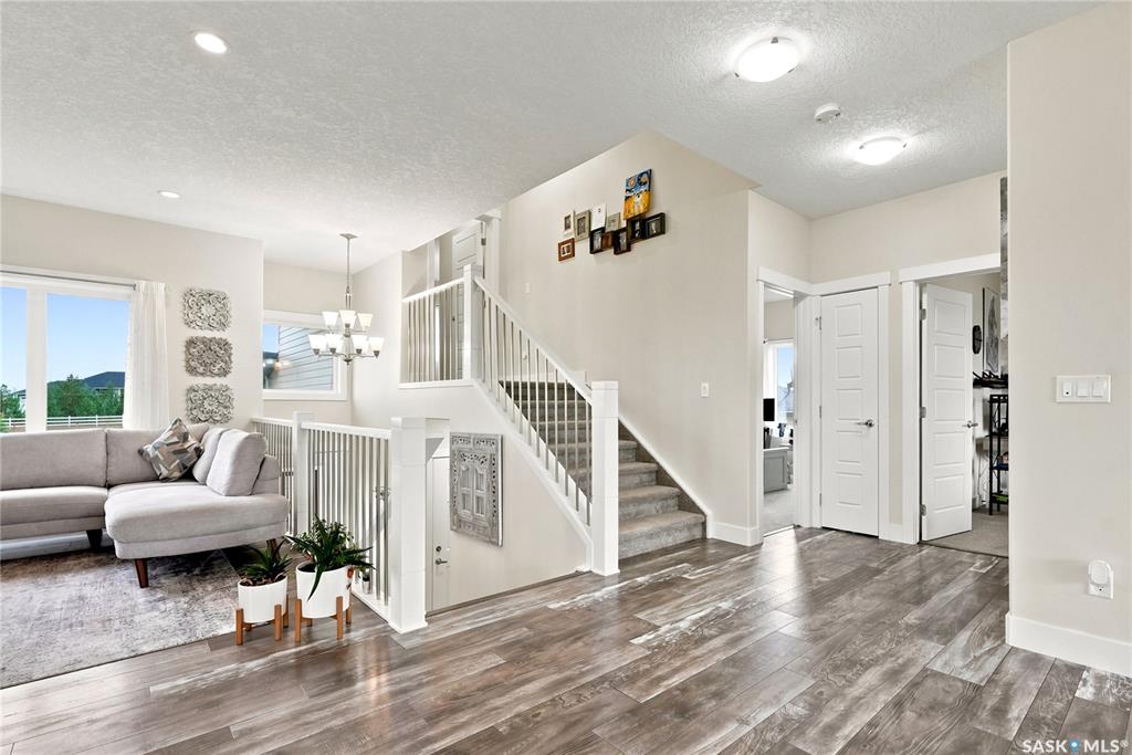 Fifth View of 100 Rider Place, Dundurn Rm No. 314, Saskatchewan, S7C 0B6
