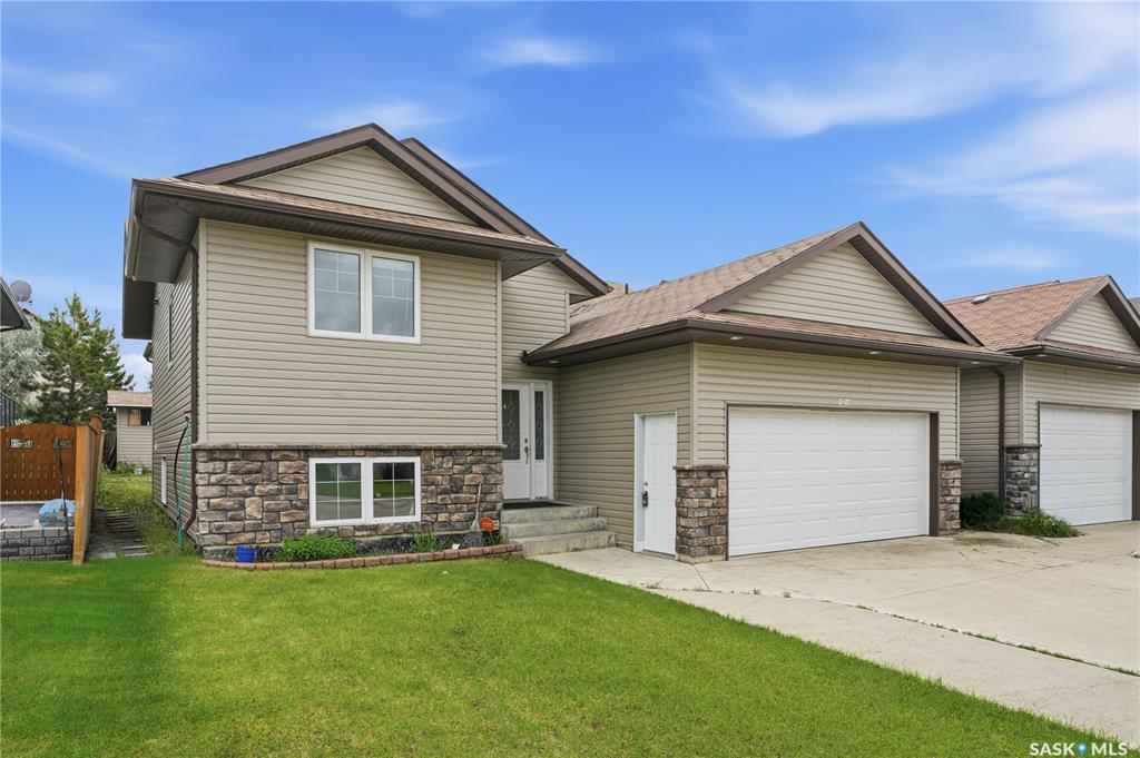 Second View of 1214 Willowgrove Court, Willowgrove, Saskatoon, Saskatchewan, S7W 0A8