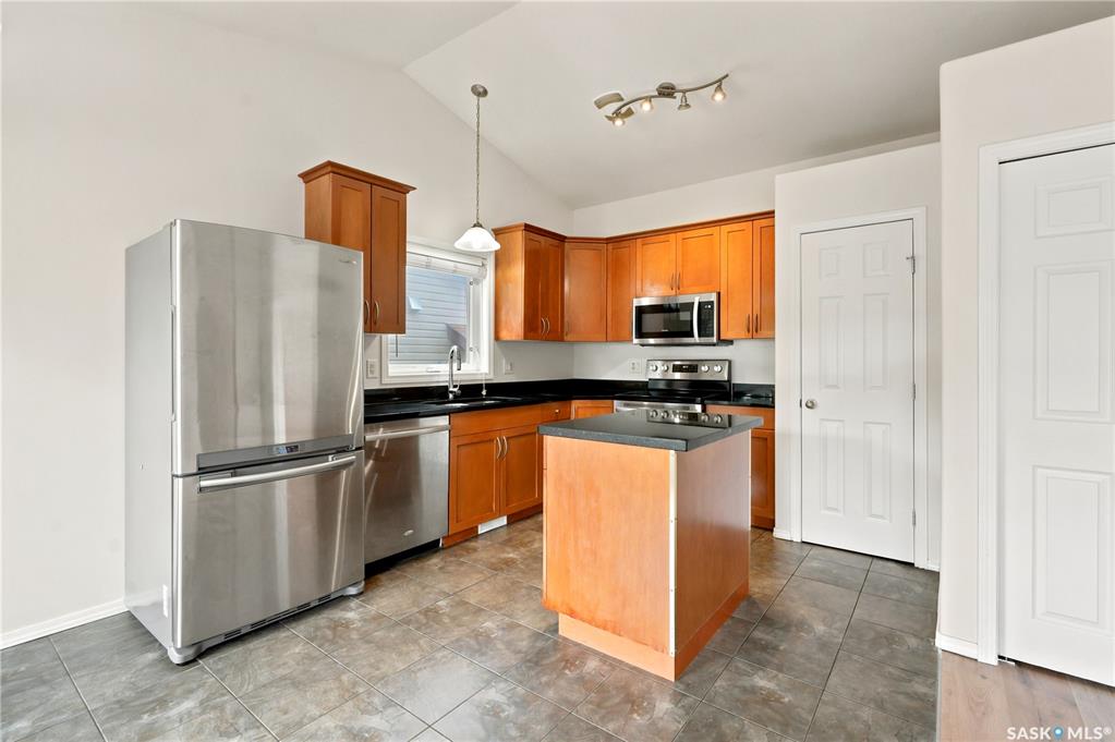 Fifth View of 1214 Willowgrove Court, Willowgrove, Saskatoon, Saskatchewan, S7W 0A8