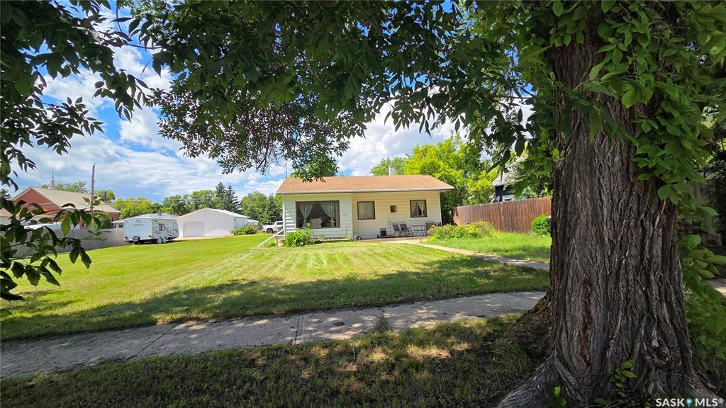 307 1st Street E, SK040758, Saskatchewan,