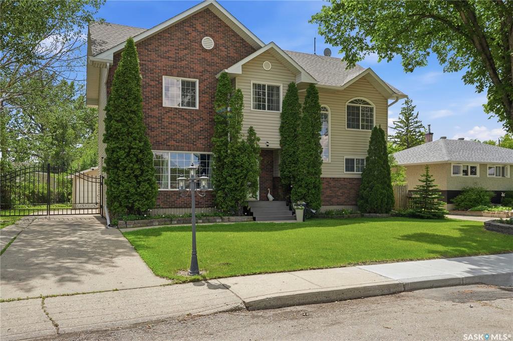 Second View of 87 Yarnton Crescent, Regent Park, Regina, Saskatchewan, S4R 4A4