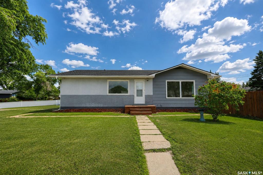 2410 Steuart Avenue, SK040811, Saskatchewan,