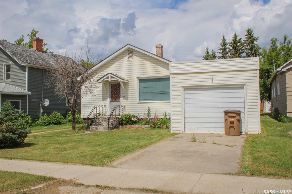 Second View of 108 Crawford Avenue E, Melfort, Saskatchewan, S0E 1A0