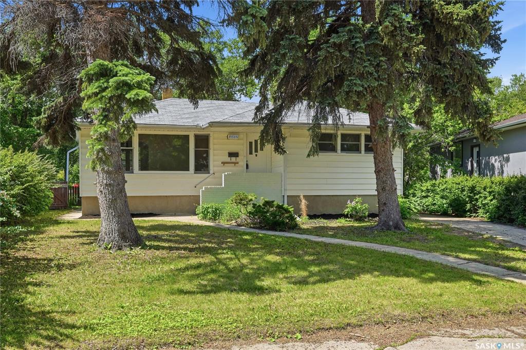 Fifth View of 2928 Queen Street, River Heights RG, Regina, Saskatchewan, S4S 2E4