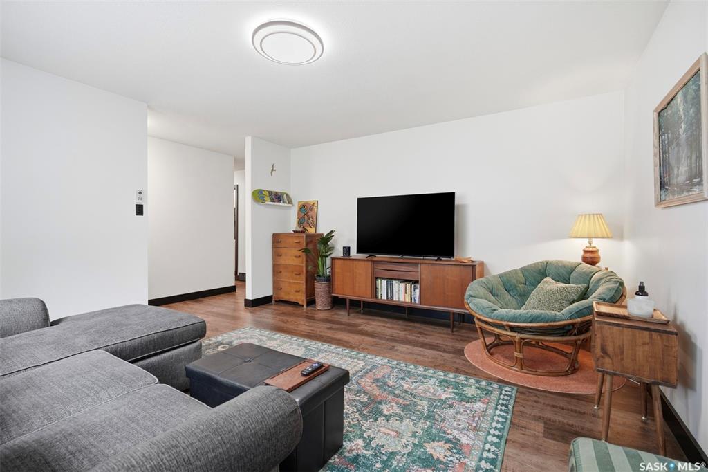 Second View of 241 Laurentian Drive, East College Park, Saskatoon, Saskatchewan, S7H 4R8