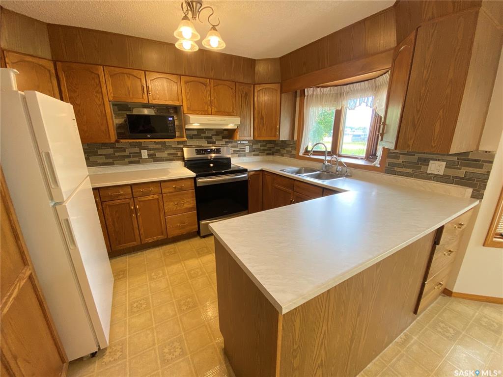 Fifth View of 18 Blackwell Crescent, Weinmaster Park, Yorkton, Saskatchewan, S3N 3Y3