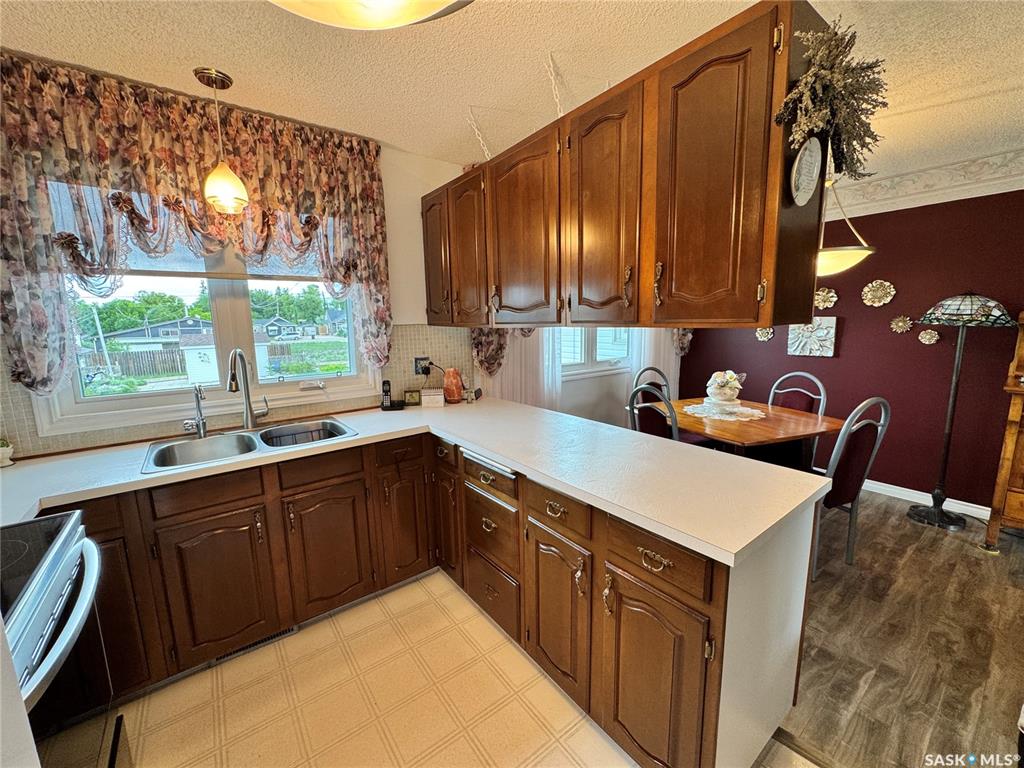 Fourth View of 313 5th Avenue W, Biggar, Saskatchewan, S0K 0M0