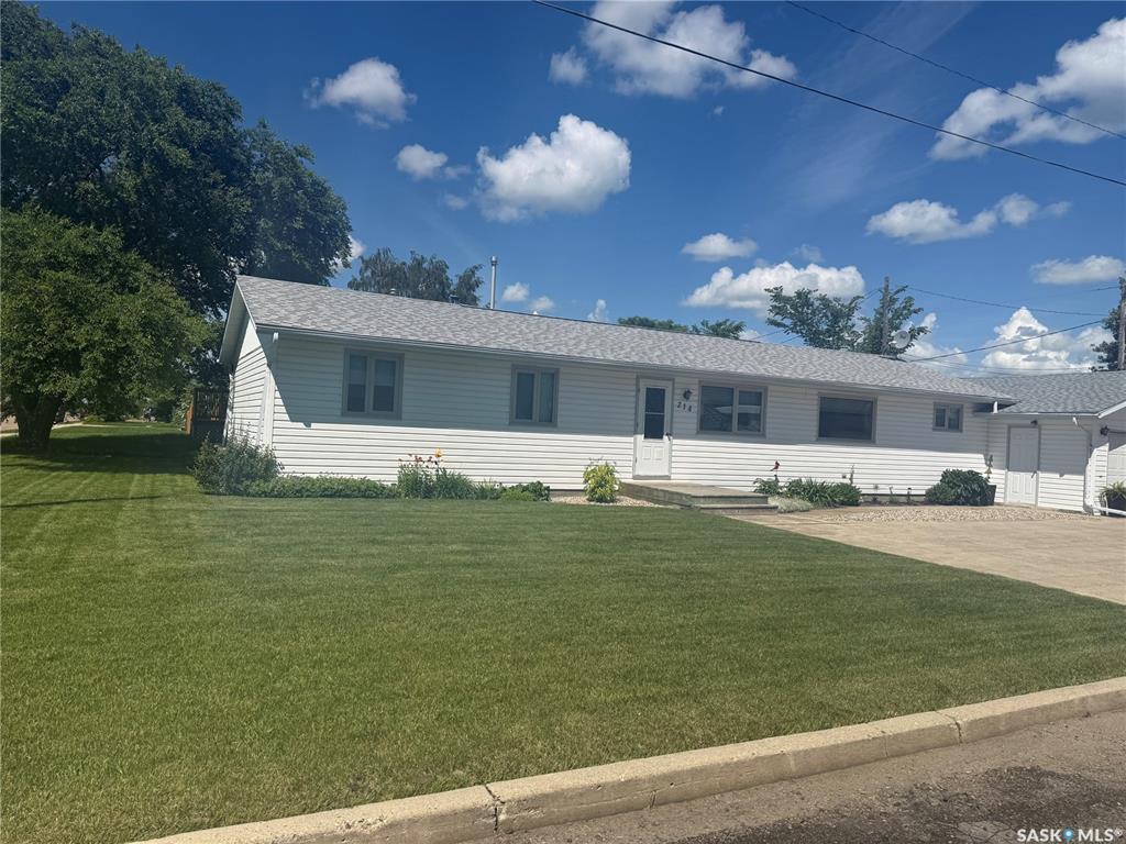 Third View of 214 Taylor Street, Bienfait, Saskatchewan, S0C 0M0