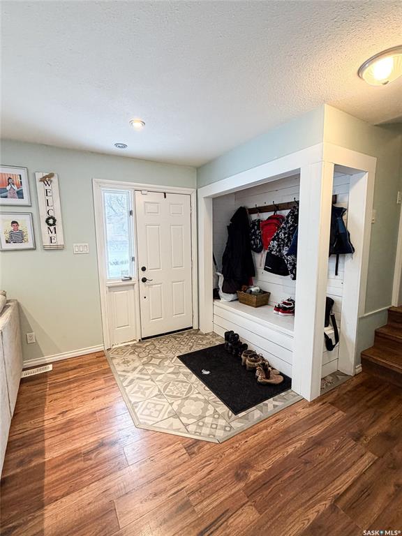 Second View of 420 1st Street W, Meadow Lake, Saskatchewan, S9X 1E5