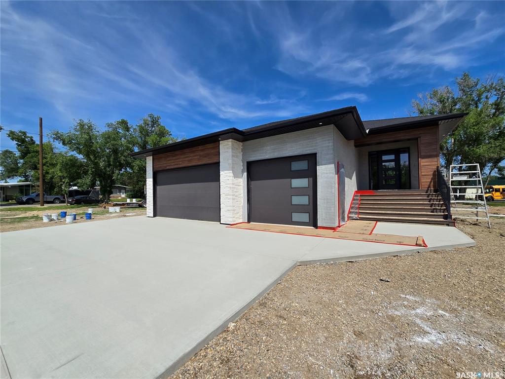 Second View of 44 Kenney Crescent, Weyburn, Saskatchewan, S4H 1L3