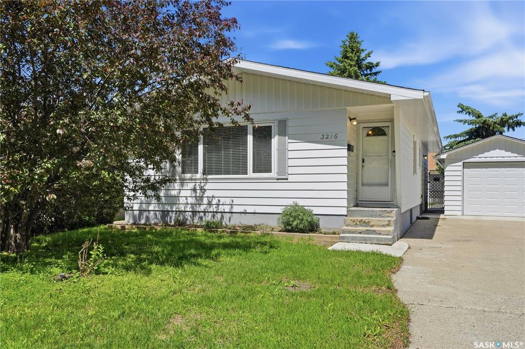 MLS® listing #SK041027 for sale located at 3216 28th Avenue