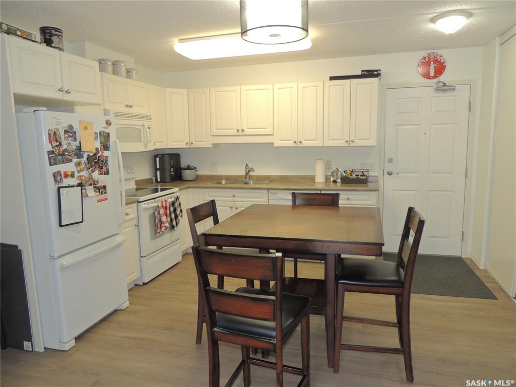 Fourth View of 701 Henry Street #201, Hillside, Estevan, Saskatchewan, S4A 2B7