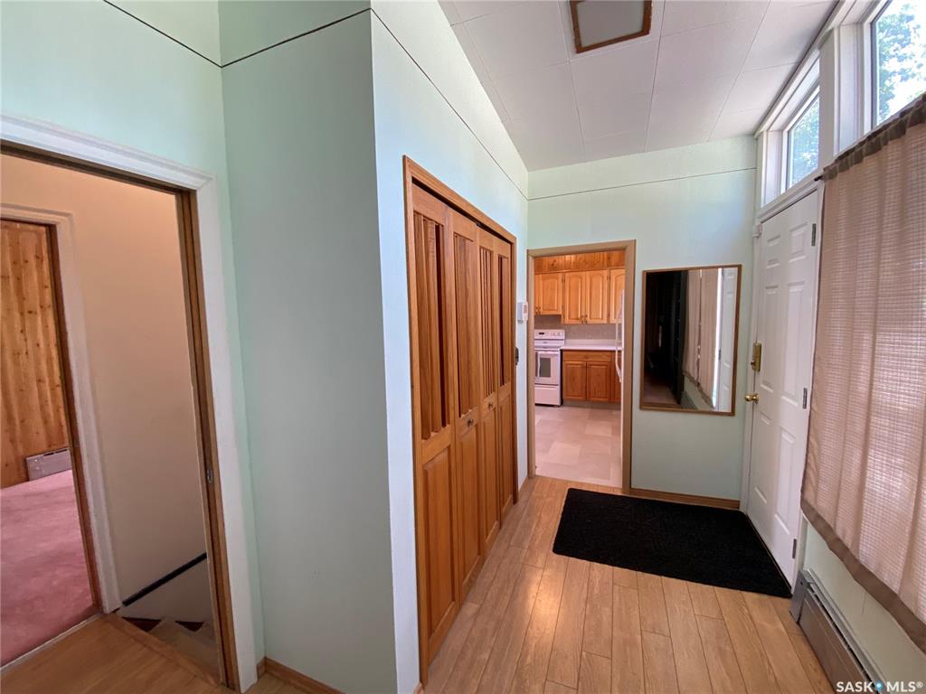 Fourth View of 318 5th Avenue W, Kindersley, Saskatchewan, S0L 1S0