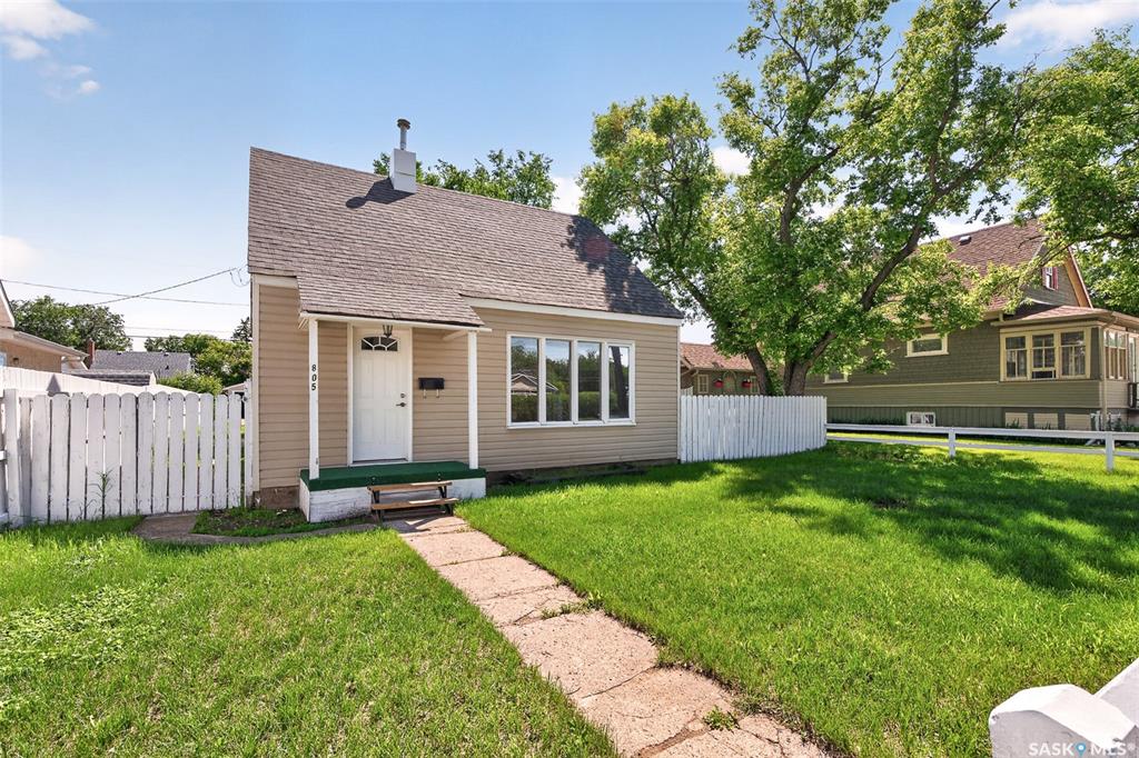 Fifth View of 805 Athabasca Street E, Hillcrest MJ, Moose Jaw, Saskatchewan, S6H 0M6