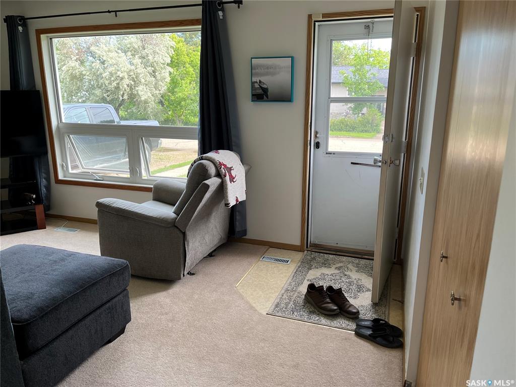 Fourth View of 2 6th Street, Willow Bunch, Saskatchewan, S0H 4K0