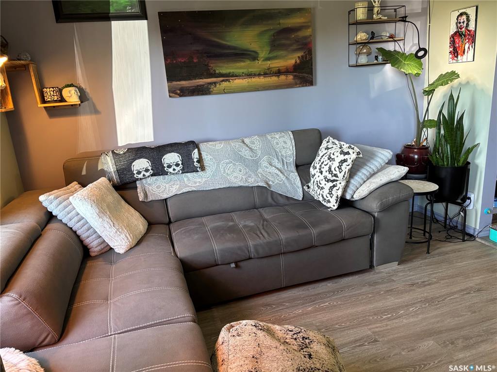 Third View of 944 Brown Street, Palliser, Moose Jaw, Saskatchewan, S6H 2Z2