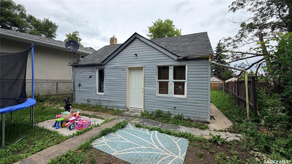 310 6th Street E, SK041090, Saskatchewan,