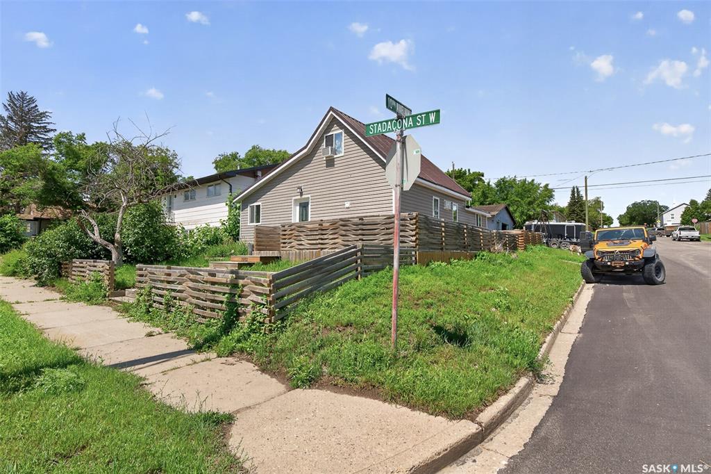 Second View of 1002 Stadacona Street W, Palliser, Moose Jaw, Saskatchewan, S6H 0K9